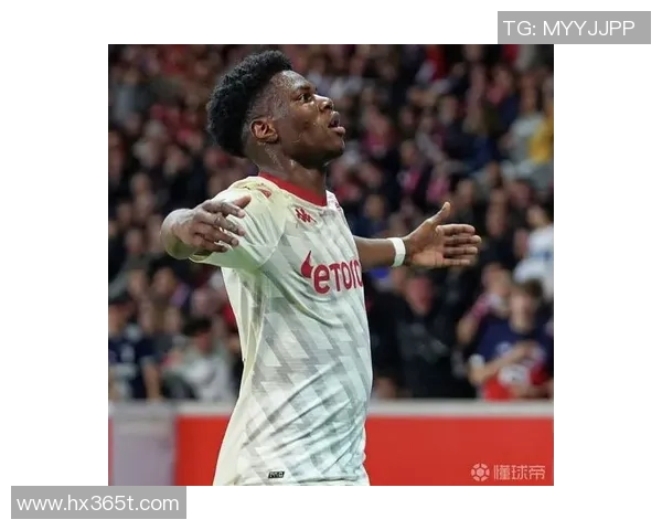 楚阿梅尼的成长之路与未来展望：从青涩少年到足球明星的蜕变历程