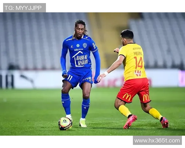 特鲁瓦与斯特拉斯堡激战在即谁能在法甲赛场上笑到最后