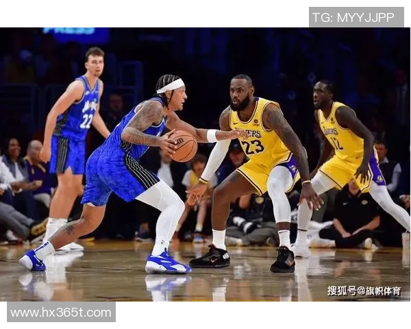 湖人对决黄蜂精彩赛事回顾与分析球员表现及战术布局探讨 湖人对决黄蜂精彩赛事回顾与分析球员表现及战术布局探讨