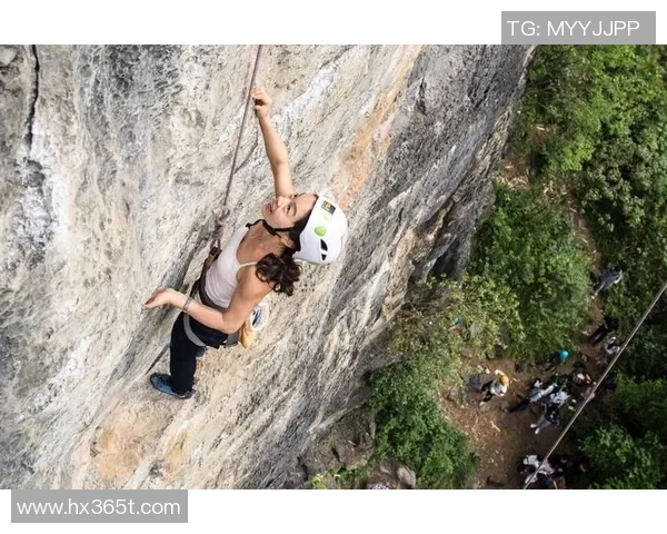 李磊的攀岩之路：从初学者到顶尖选手的心路历程与挑战分享